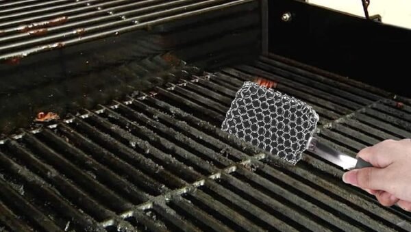 61UDbpA7fuL._AC_SL1015_ Herda Cast Iron Scrubber Brush Review Efficient Cleaning with Silicone Chainmail Scrubber